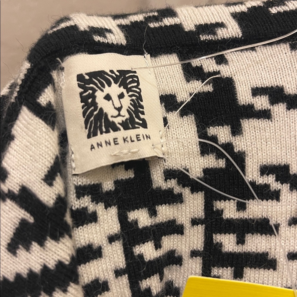 Anne Klein dress size medium please check all picture of condition - Picture 15 of 17